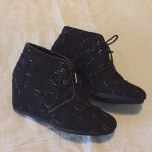 TOMS Desert Wedge Bootie